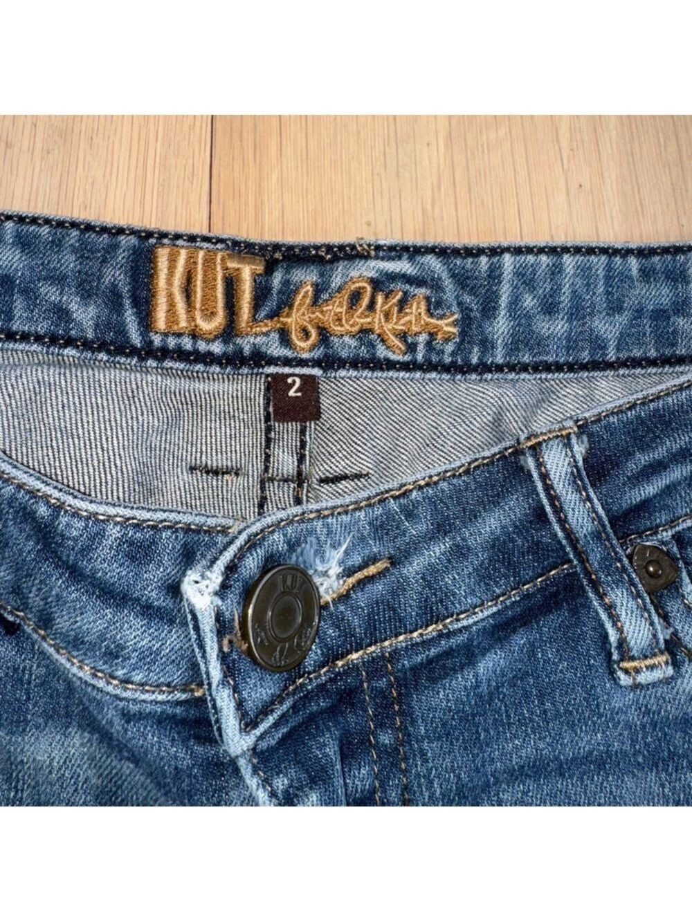 Kut from the Kloth Jeans Skinny to Slim Fit Size 2 - Picture 5 of 6